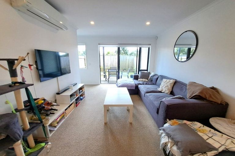 Photo of property in 10d Titoki Street, Te Atatu Peninsula, Auckland, 0610