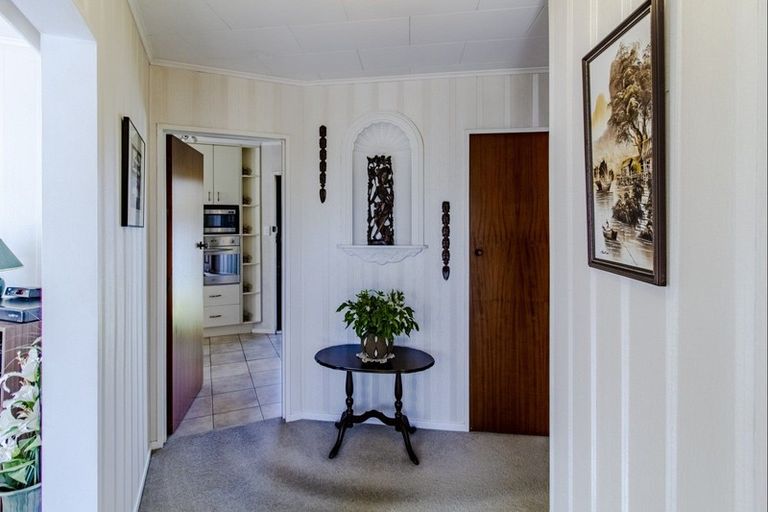 Photo of property in 29 Shortland Street, Tamatea, Napier, 4112