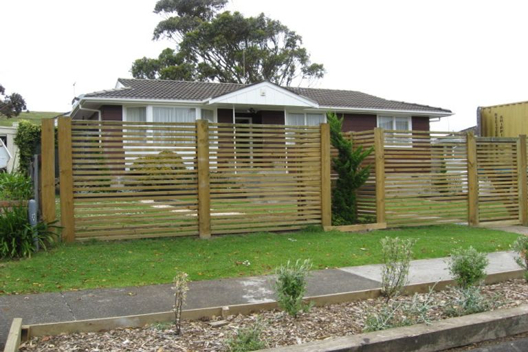 Photo of property in 10 Dalry Place, Mangere Bridge, Auckland, 2022