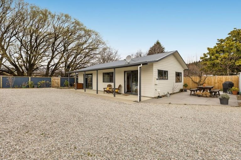 Photo of property in 135 Main Road, Luggate, Cromwell, 9383