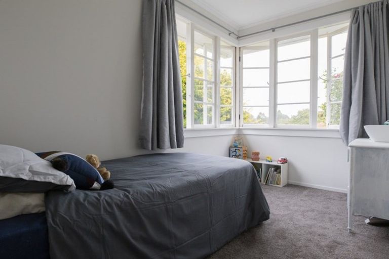 Photo of property in 193 Tukapa Street, Westown, New Plymouth, 4310