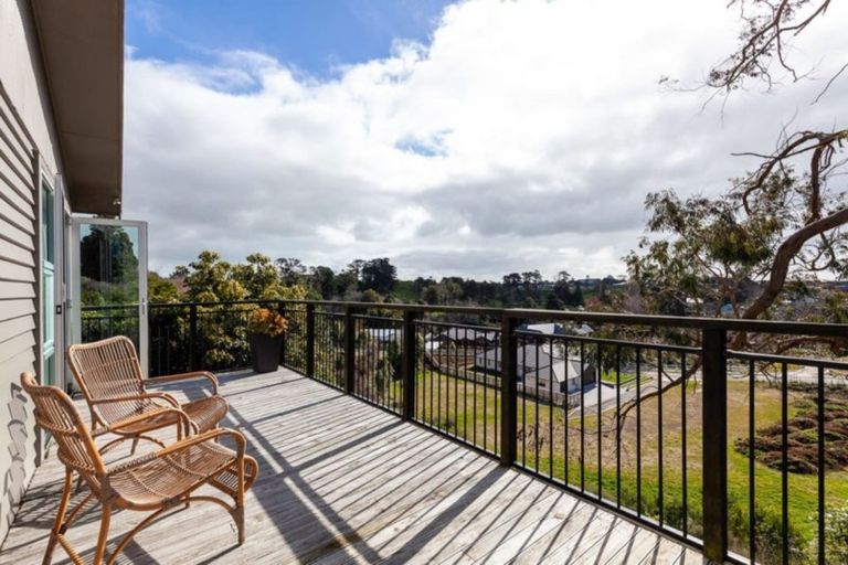 Photo of property in 316 Frankley Road, Ferndale, New Plymouth, 4310