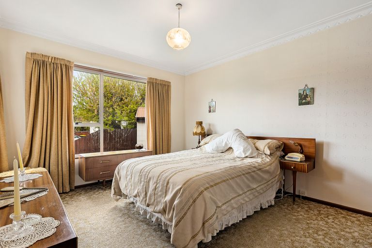 Photo of property in 2a Mallett Place, Halswell, Christchurch, 8025