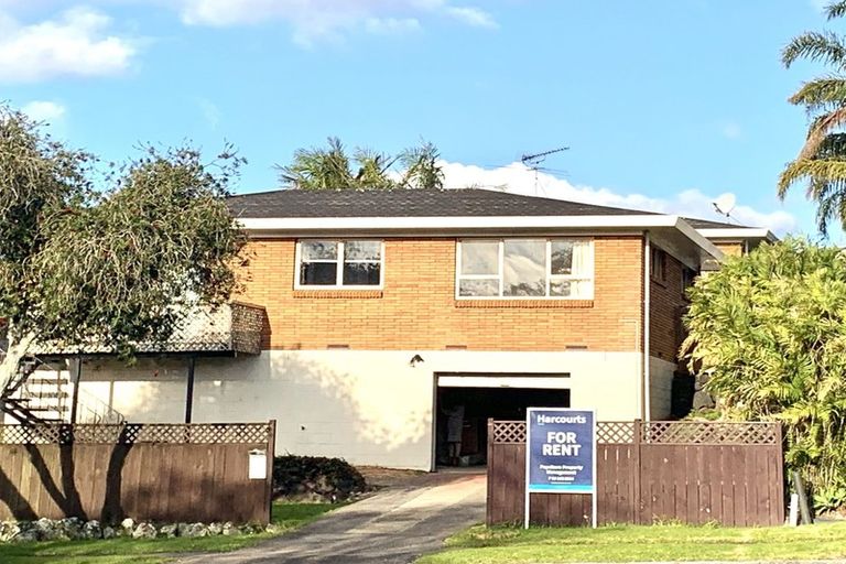 Photo of property in 1/28 Prince Regent Drive, Half Moon Bay, Auckland, 2012