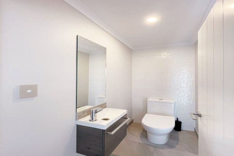 Photo of property in 229 Wainui Road, Silverdale, 0932