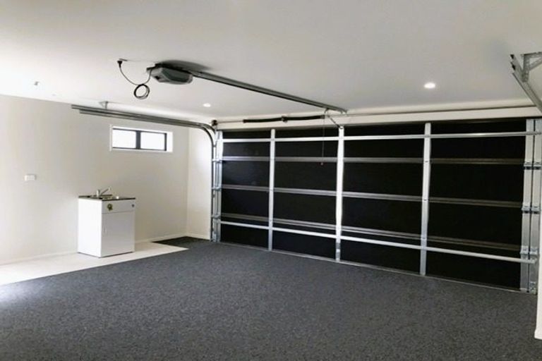 Photo of property in 63 Clarks Beach Road, Clarks Beach, 2122