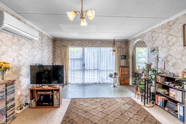 Photo of property in 7 Watt Road, Otatara, Invercargill, 9879