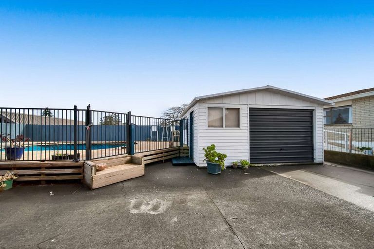 Photo of property in 3 Victoria Street, Hawera, 4610