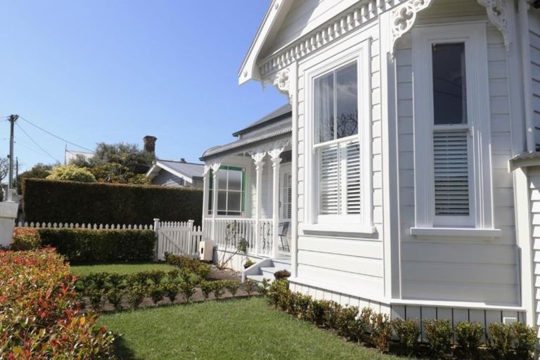 Photo of property in 2/11 Patuone Avenue, Devonport, Auckland, 0624