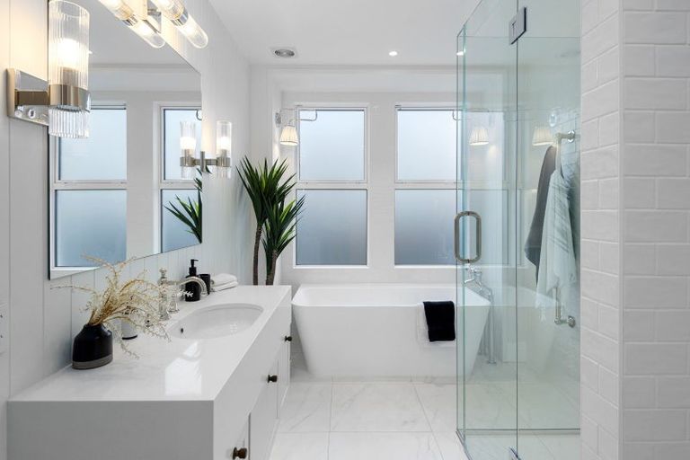 Photo of property in 80 Abberley Crescent, St Albans, Christchurch, 8014