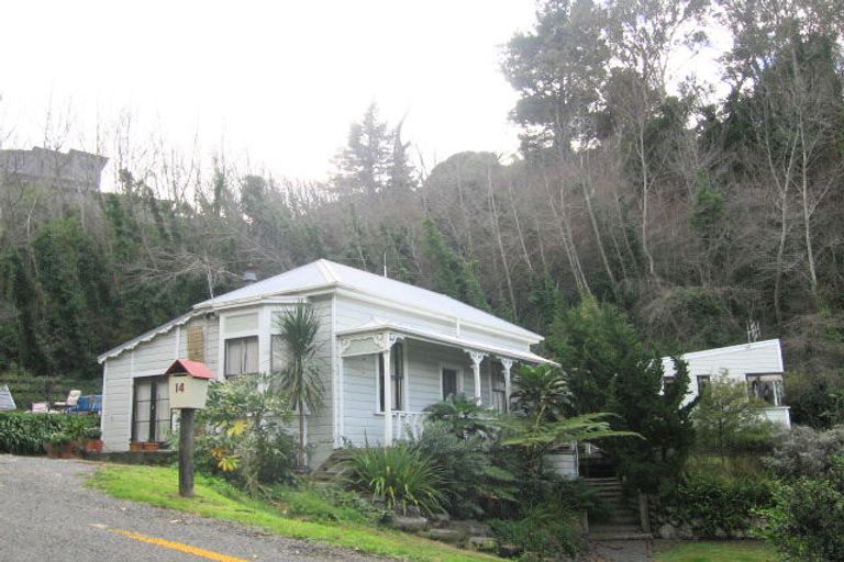 Photo of property in 14 Burke Street, Hospital Hill, Napier, 4110