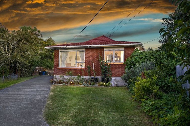 Photo of property in 1/185 Swanson Road, Henderson, Auckland, 0610