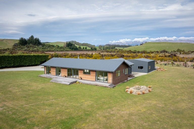 Photo of property in 877 Manapouri Te Anau Highway, Te Anau, 9679