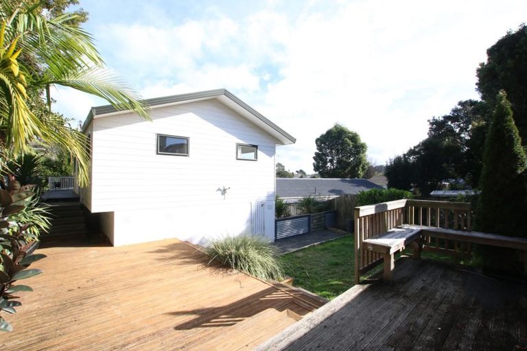 Photo of property in 2/29 Beaudine Avenue, Glenfield, Auckland, 0629
