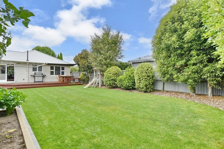 Photo of property in 95 Isleworth Road, Bishopdale, Christchurch, 8053