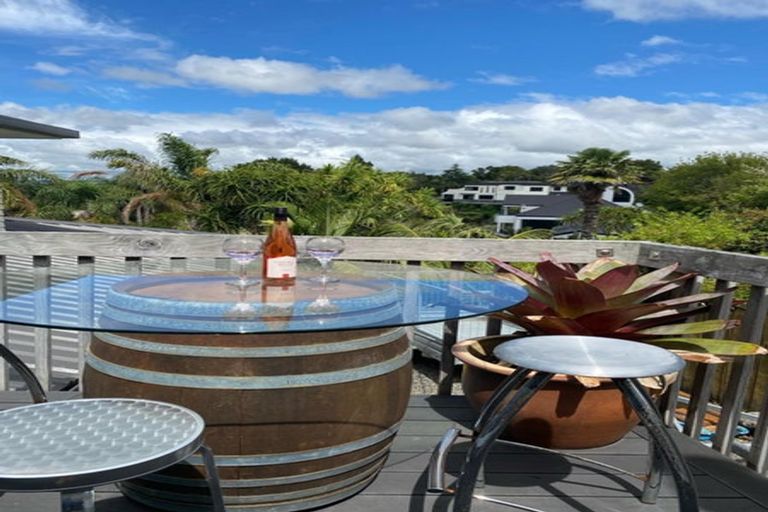 Photo of property in 105 Sandspit Road, Shelly Park, Auckland, 2014