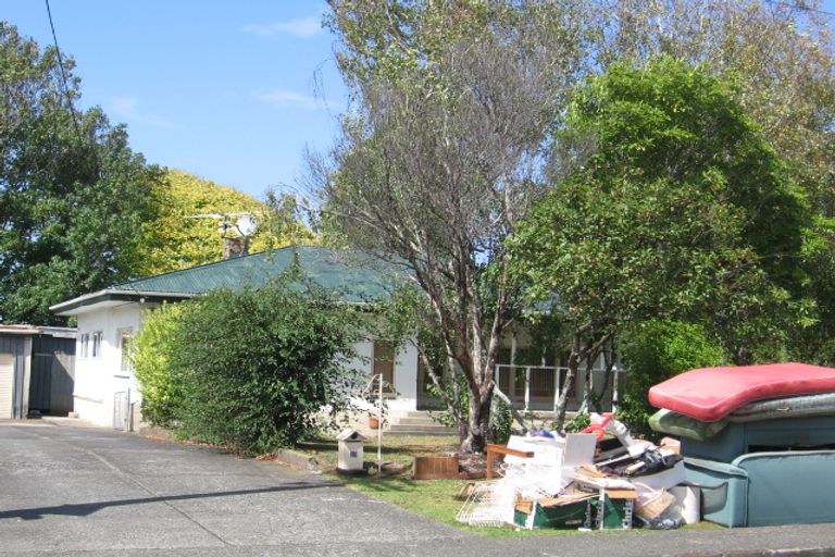 Photo of property in 23 Vanguard Road, Kelston, Auckland, 0602