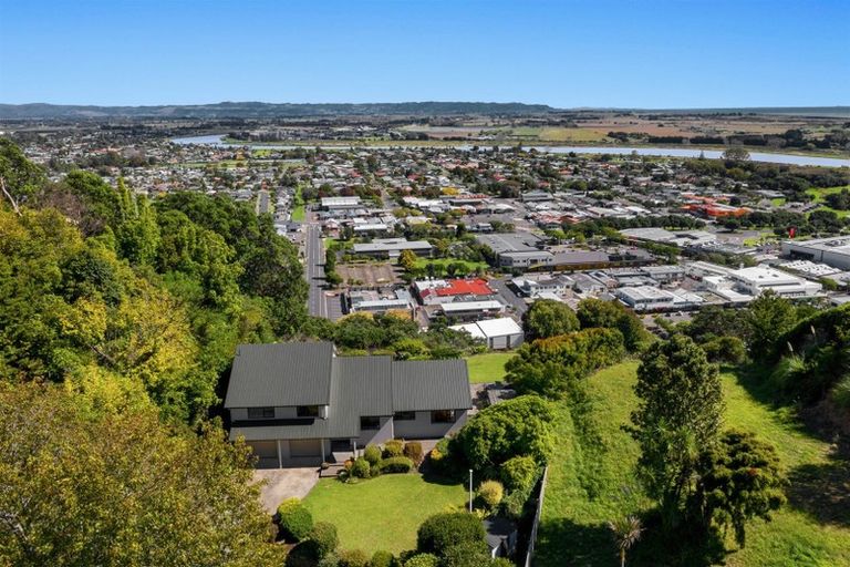 Photo of property in 1 Tirotiro Rise, Whakatane, 3120
