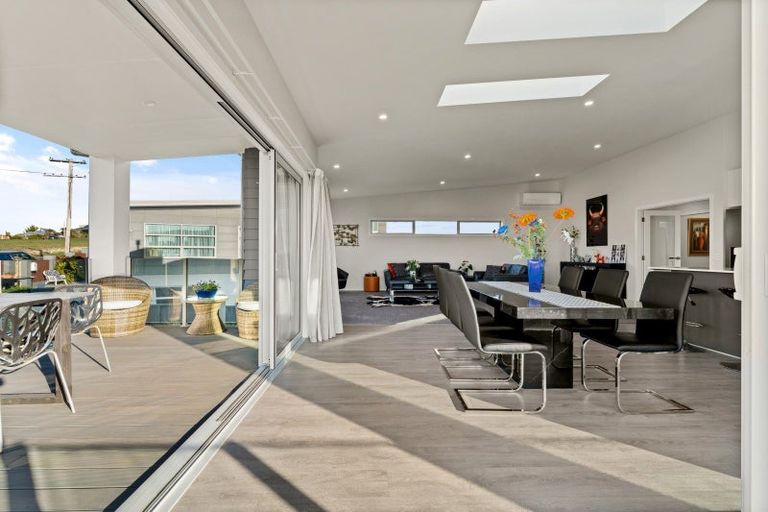 Photo of property in 46 Bath Street, Brighton, Dunedin, 9035