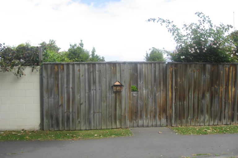 Photo of property in 106 Fisher Avenue, Beckenham, Christchurch, 8023