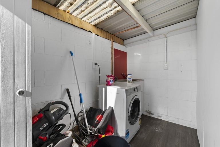 Photo of property in 251b Courtenay Street, Strandon, New Plymouth, 4312