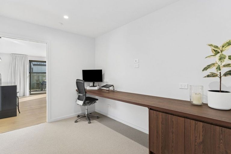 Photo of property in 6 Moonstone Street, Albert Town, 9305