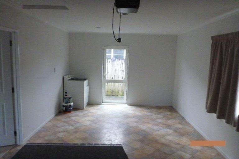 Photo of property in 104 Manuroa Road, Takanini, 2112