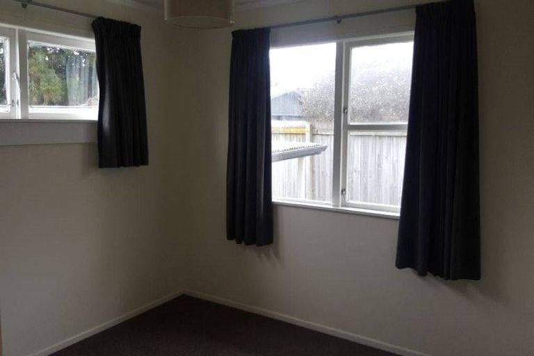 Photo of property in 70 Weldene Avenue, Glenfield, Auckland, 0629