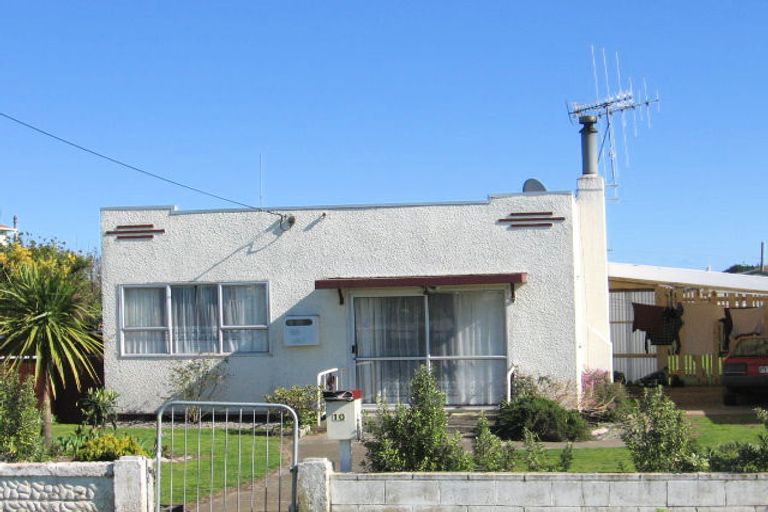 Photo of property in 10 Huia Street, Foxton Beach, Foxton, 4815