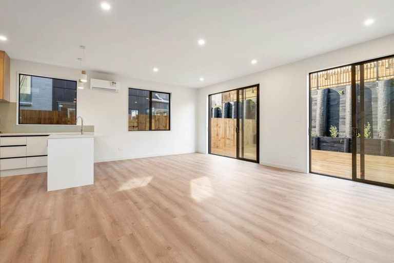 Photo of property in 39 Clara Road, Silverdale, 0932