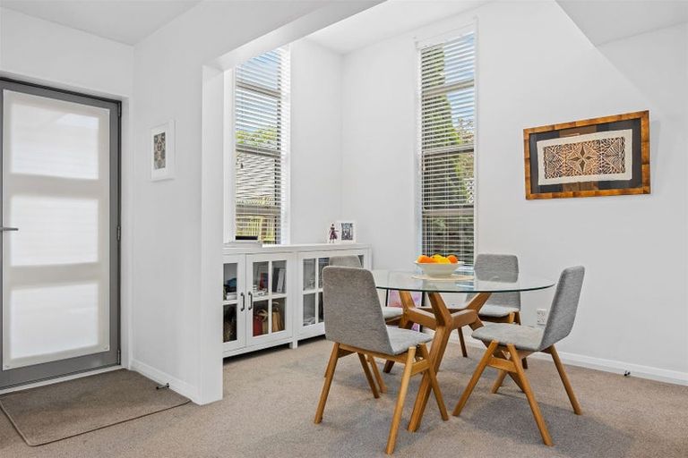 Photo of property in 121c Jeffreys Road, Strowan, Christchurch, 8052