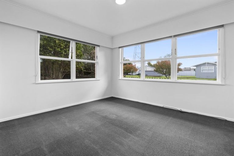 Photo of property in 44 Southsea Crescent, Silverdale, Hamilton, 3216