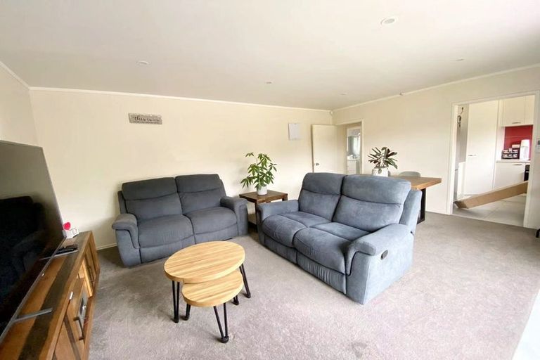 Photo of property in 2/43 Elliot Street, Howick, Auckland, 2014