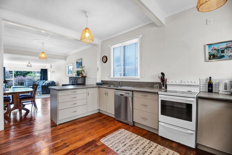 Photo of property in 383 Saint Aubyn Street, Moturoa, New Plymouth, 4310