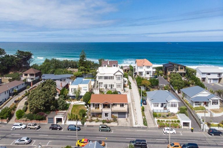 Photo of property in 175 Victoria Road, Saint Clair, Dunedin, 9012