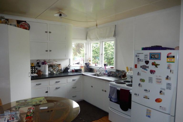 Photo of property in 98 Cheviot Street, Roxburgh, 9500