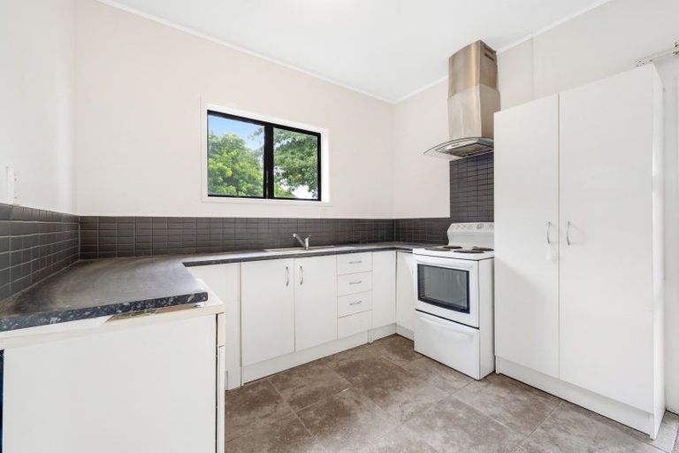 Photo of property in 247 Broomfields Road, Whitford, Howick, 2571