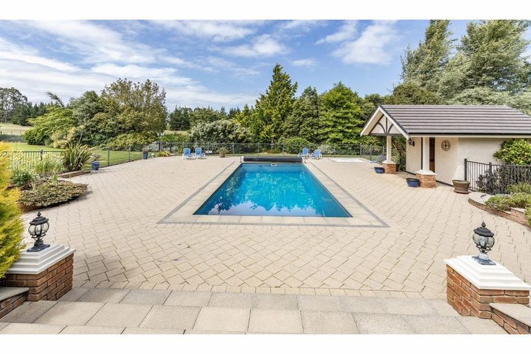 Photo of property in 2 Conways Road, Cust, Rangiora, 7471