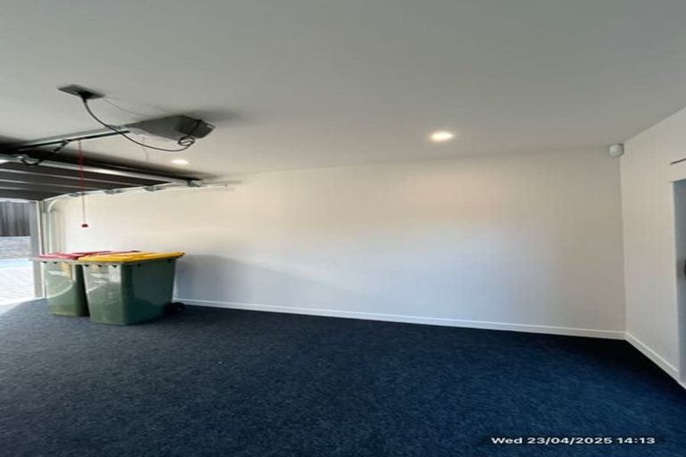 Photo of property in 98d Royal Road, Massey, Auckland, 0614