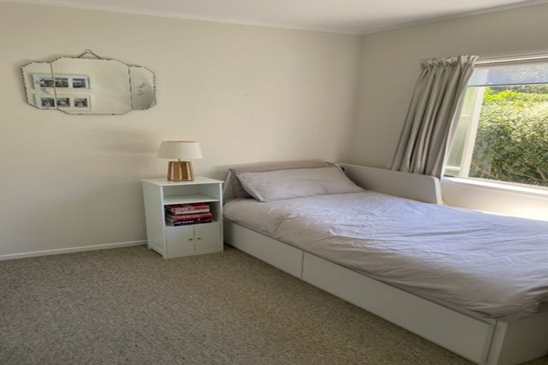 Photo of property in 71 Moore Street, Hillcrest, Auckland, 0627