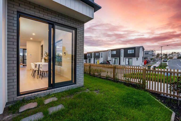 Photo of property in 196 Henwood Road, Westgate, 0814