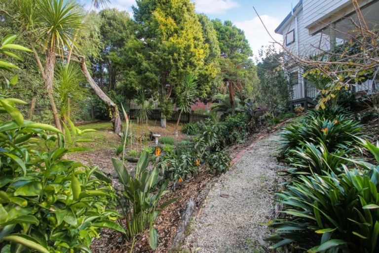 Photo of property in 10d Elliston Crescent, Stanmore Bay, Whangaparaoa, 0932