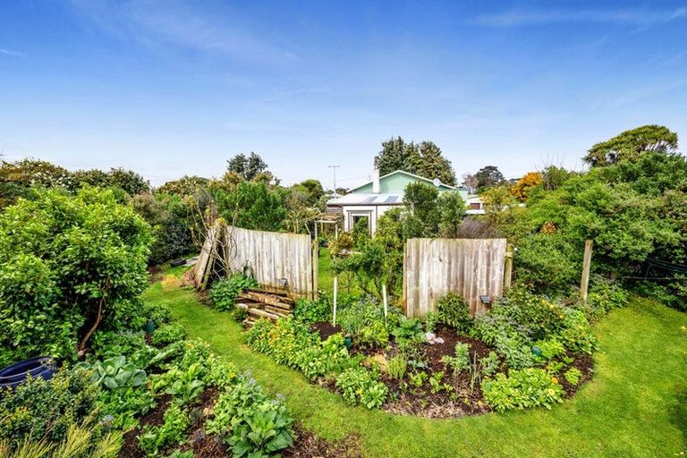 Photo of property in 77 Kapuni Street, Manaia, 4612