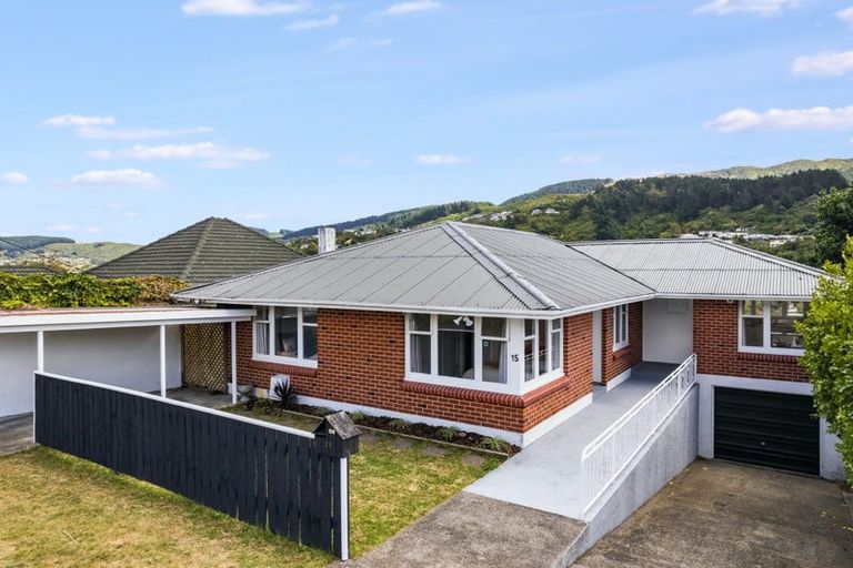 Photo of property in 15 Handyside Street, Tawa, Wellington, 5028