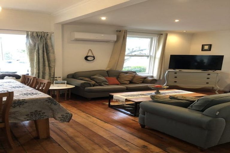 Photo of property in 429 High Street South, Carterton, 5713