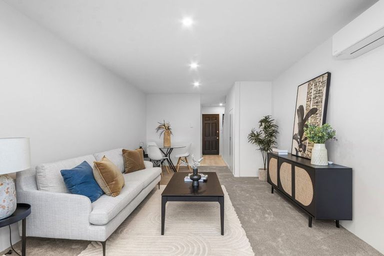 Photo of property in 2/30 Picton Avenue, Riccarton, Christchurch, 8011