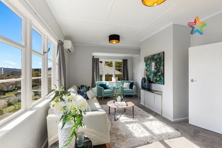 Photo of property in 29 Judd Crescent, Naenae, Lower Hutt, 5011