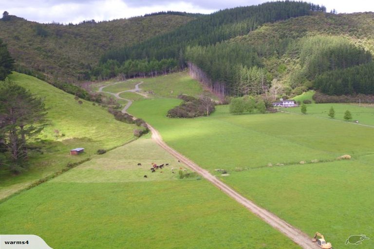 Photo of property in 964 Whitemans Valley Road, Whitemans Valley, Upper Hutt, 5371
