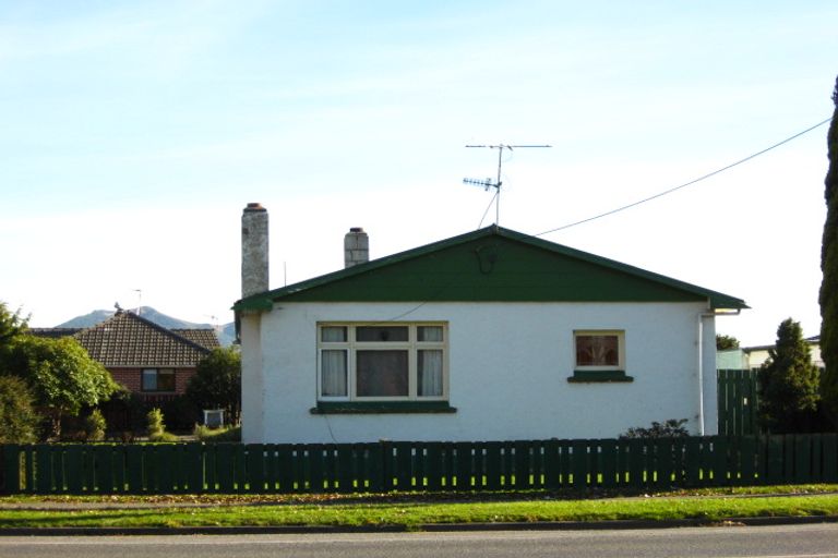 Photo of property in 17 Railway Esplanade, East Gore, Gore, 9710