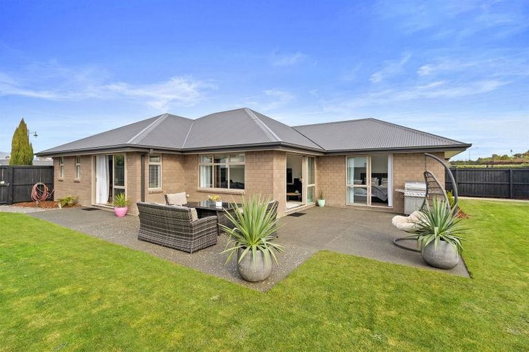 Photo of property in 3 Constance Place, Aidanfield, Christchurch, 8025